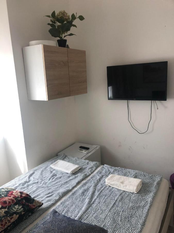Bella Fiore Mini Rooms 3 Budapest Exterior foto